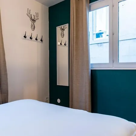 Appartement Duplex Sur Cour, Rue Caponière Caen