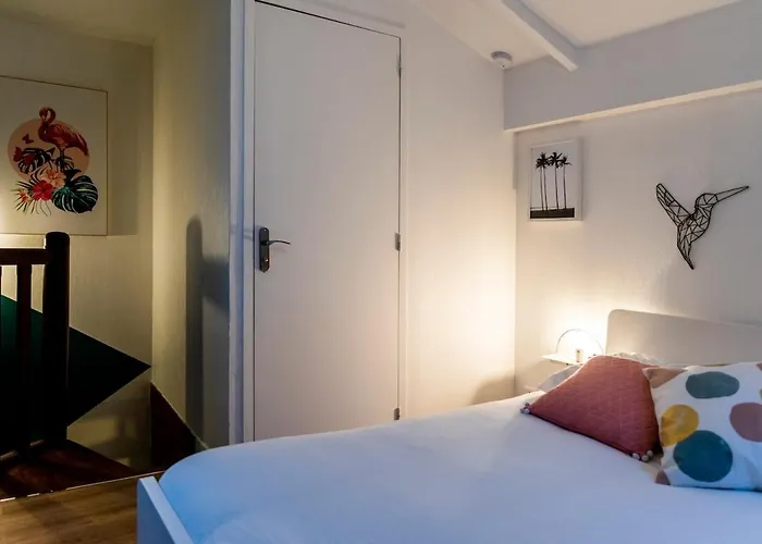 Apartament Duplex Sur Cour, Rue Caponiere *